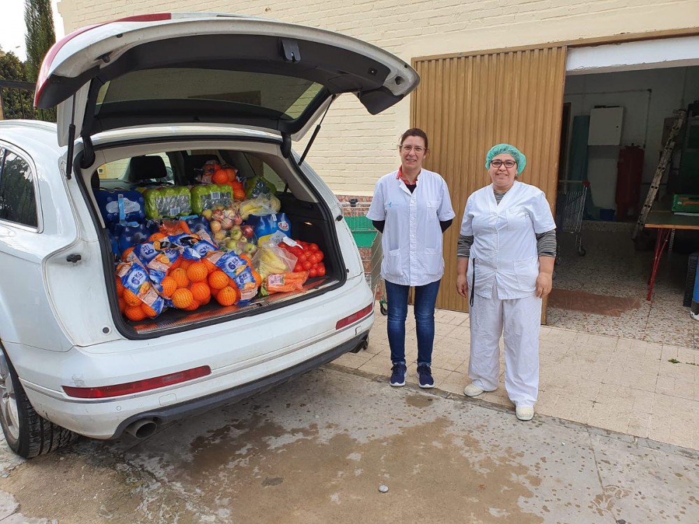La Hermandad del Descendimiento presta ayuda a la casa de acogida Cottolengo y al centro formativo Virgen Milagrosa para mitigar necesidades por la crisis del coronavirus