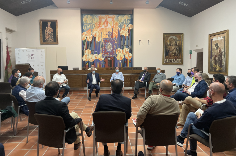 La Agrupación de Cofradías continúa con los preparativos de su procesión magna del 30 de octubre con motivo del Centenario