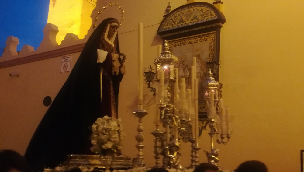 Traslado de la Esperanza de Triana a la iglesia de Santa Ana