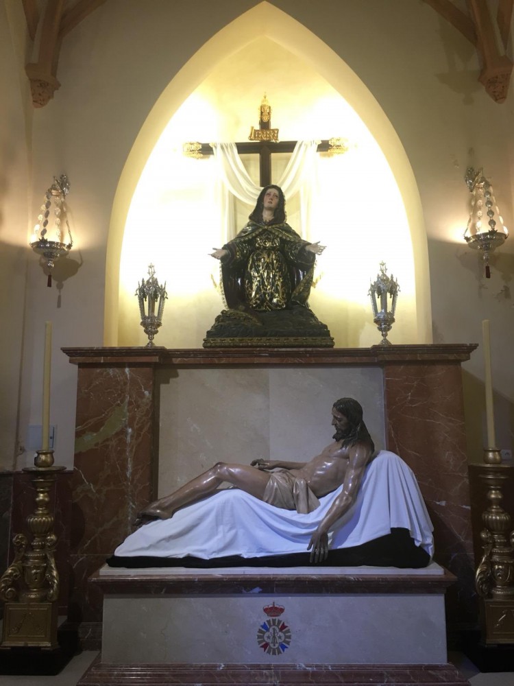 El Cristo del Santo Traslado ya se encuentra en su capilla