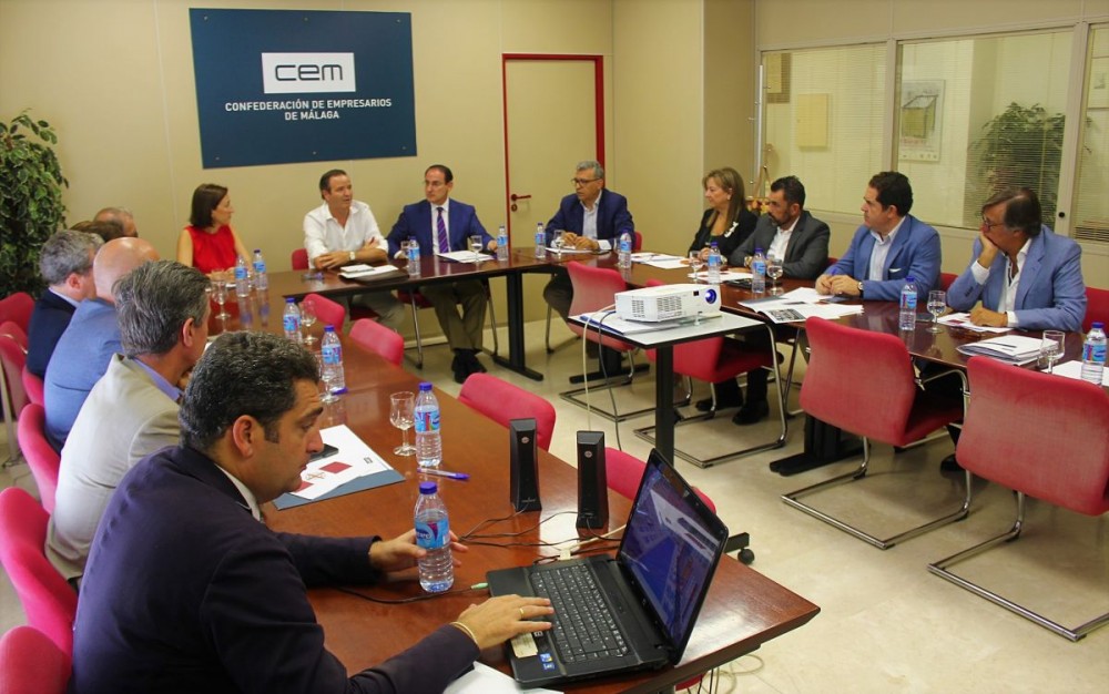 La Confederación de Empresarios de Málaga muestra gran interés por el proyecto de modificación del recorrido oficial