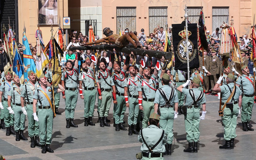 Mena solicita la medalla de la ciudad de Málaga al Ayuntamiento para La Legión
