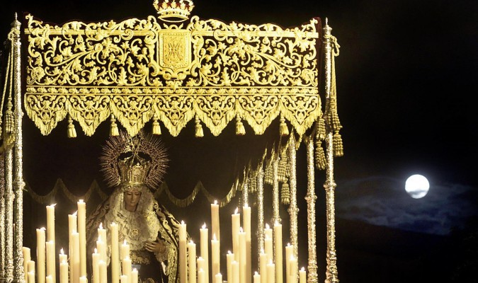 ÚLTIMA HORA: Acabado el cabildo general extraordinario, la Virgen de la Cabeza Dolorosa seguirá siendo titular de la Hermandad de las Siete Palabras.